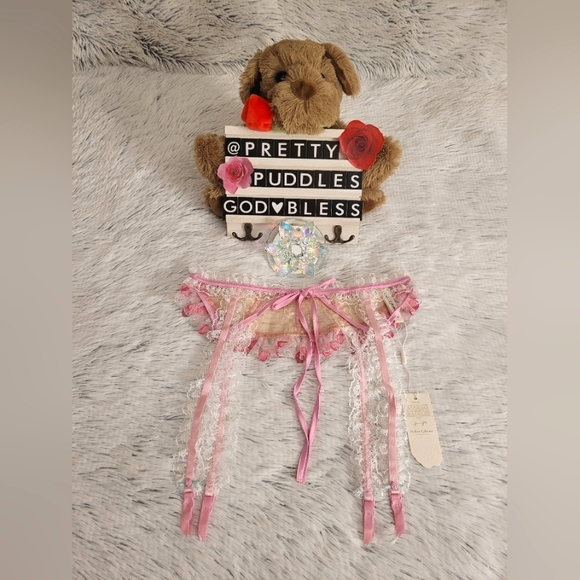 🍒 For Love and Lemons Sweet Cherries Garter Belt 🍒 - Picture 7 of 16